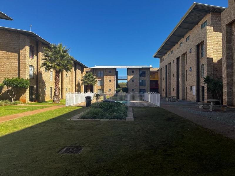 2 Bedroom Property for Sale in Kannoniers Park North West